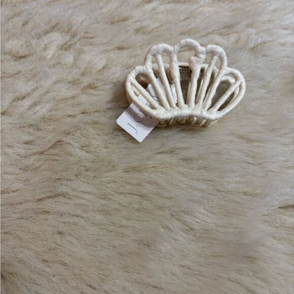 J. Crew Cream Hair Accessory - Picture 2 of 4